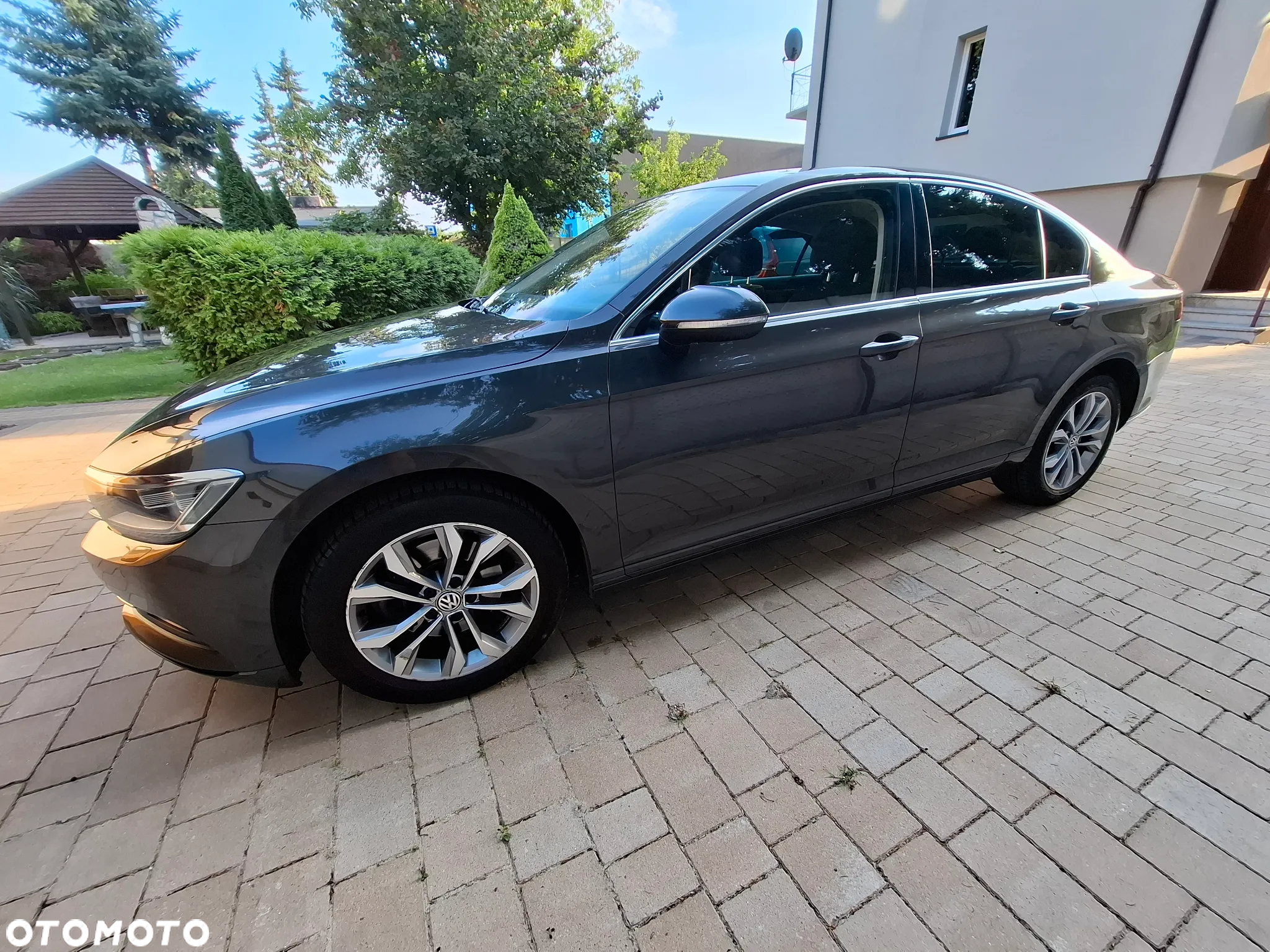 Volkswagen Passat 2.0 TDI BMT Comfortline DSG - 16