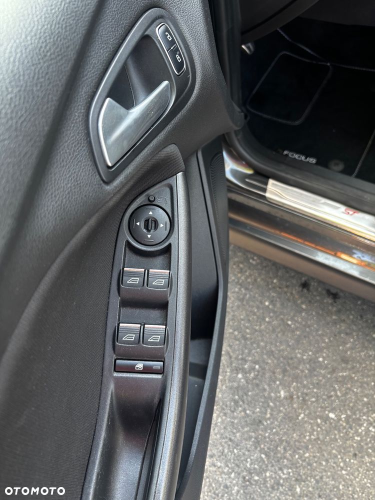 Ford Focus 1.0 EcoBoost ST-Line ASS - 12