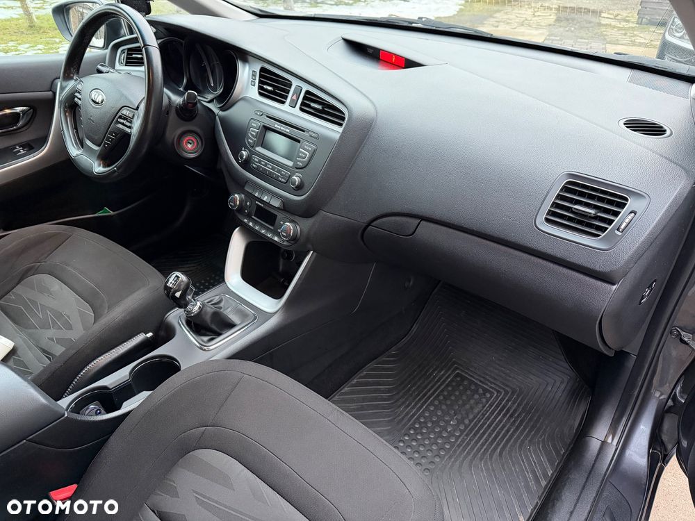 Kia Ceed 1.6 CRDi M - 6