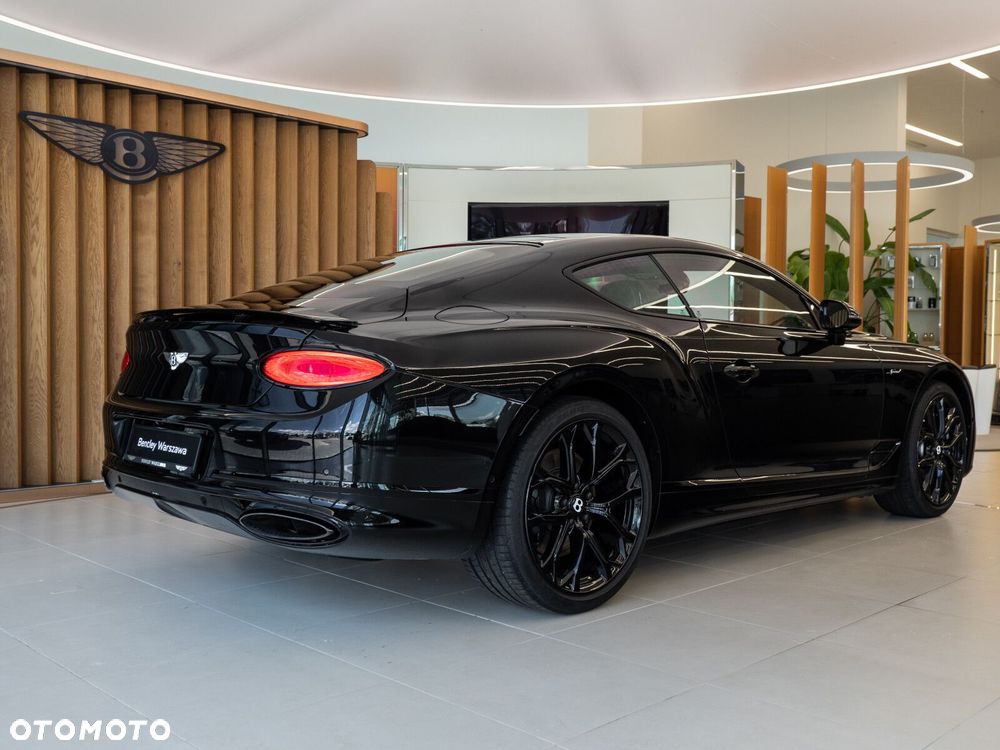 Bentley Continental GT - 12