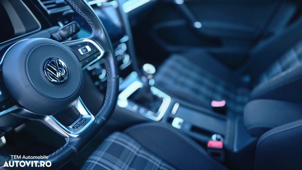 Volkswagen Golf GTD BlueMotion Technology - 11