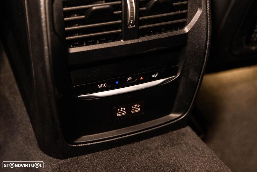 BMW i4 eDrive40 - 48