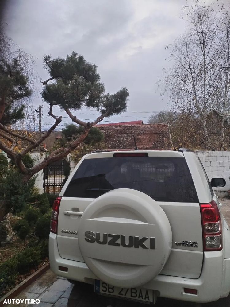 Suzuki Grand Vitara 1.9 DDiS Comfort + DPF - 4