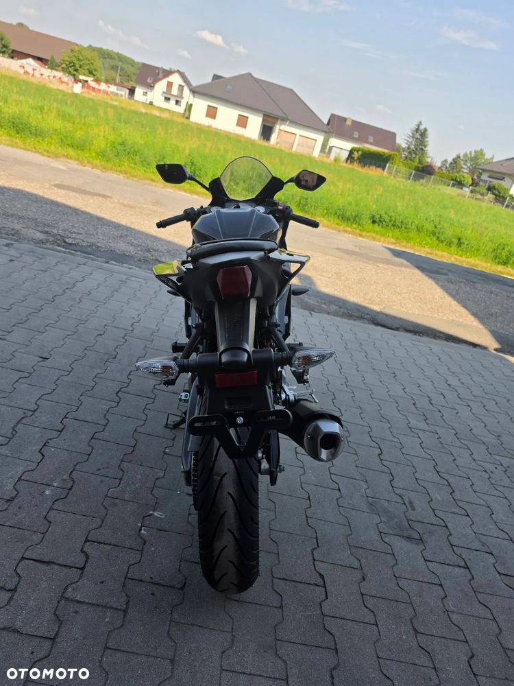 Yamaha YZF - 15