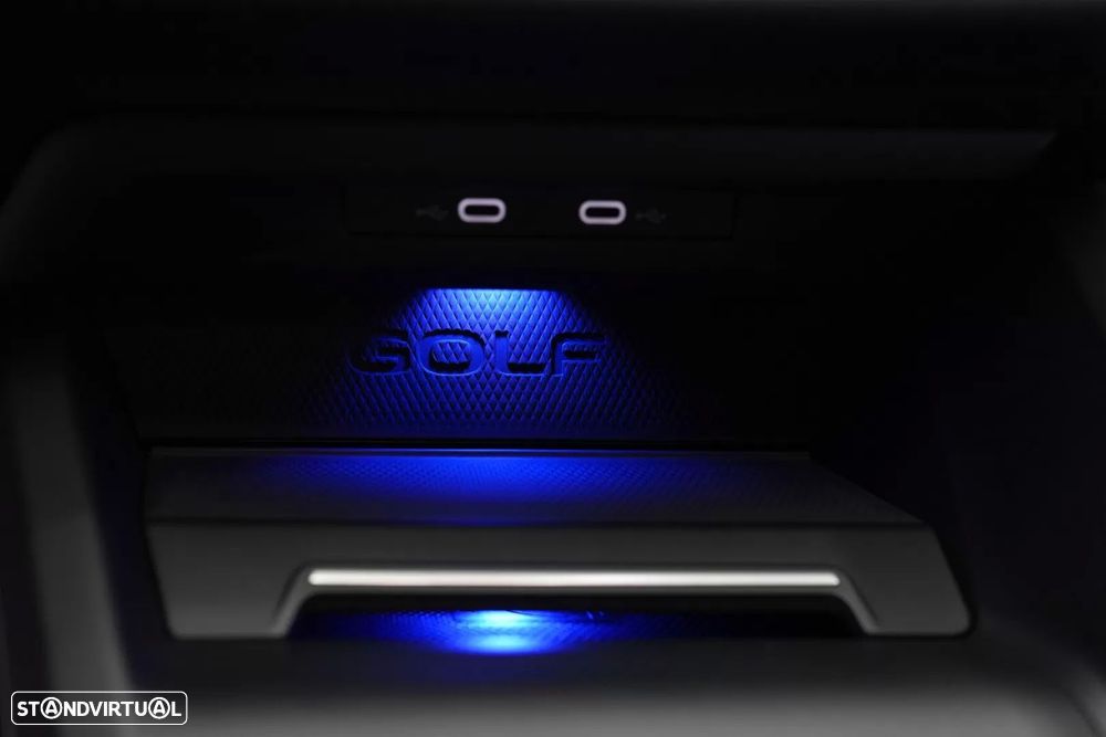 VW Golf 2.0 TDI GTD DSG - 37