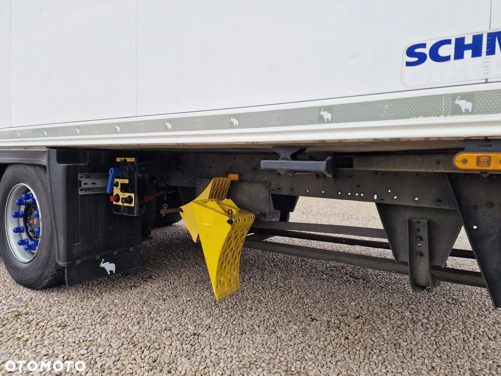 Schmitz Cargobull Naczepa CHŁODNIA MEGA - THERMO KING - SAF - OŚ PODNOSZONA - 16