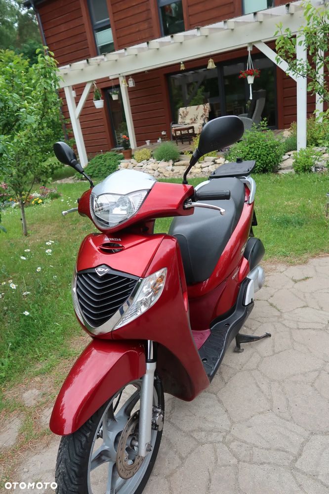 Honda SH - 9
