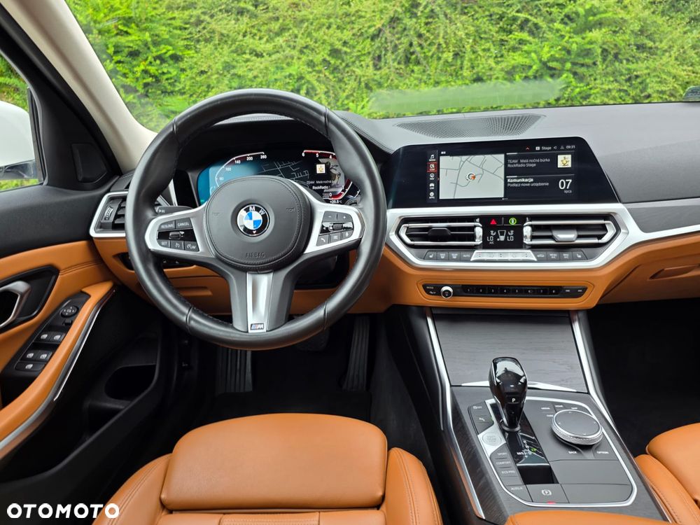 BMW Seria 3 318d mHEV M Sport - 11