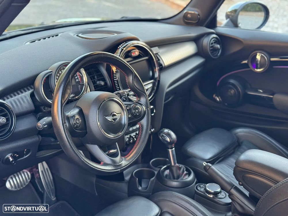 MINI 3 Portas John Cooper Works Auto Desportiva - 15