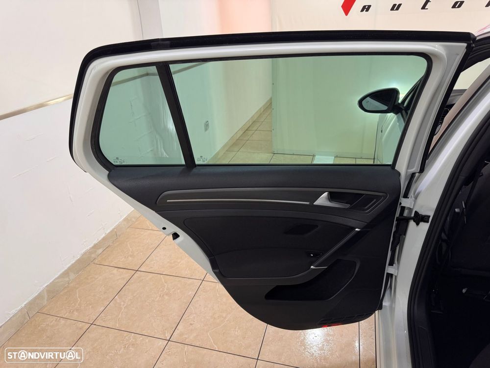 VW Golf 2.0 TSi GTi DSG Performance - 39