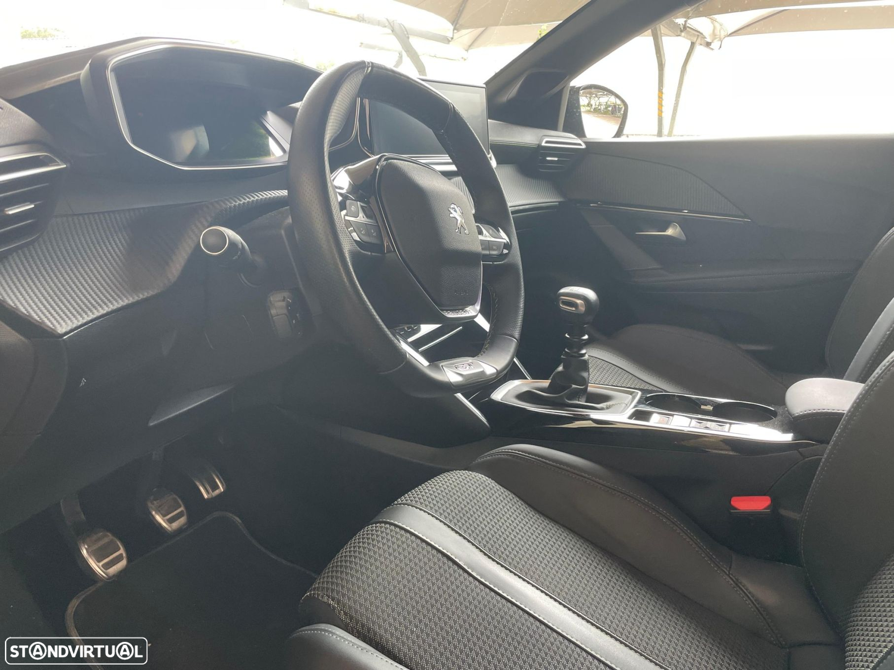 Peugeot 208 1.2 PureTech GT - 7
