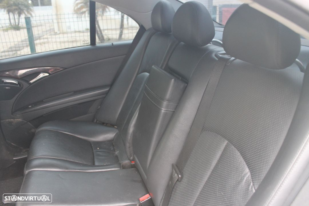 Mercedes Classe E W211 de 2004 - 13