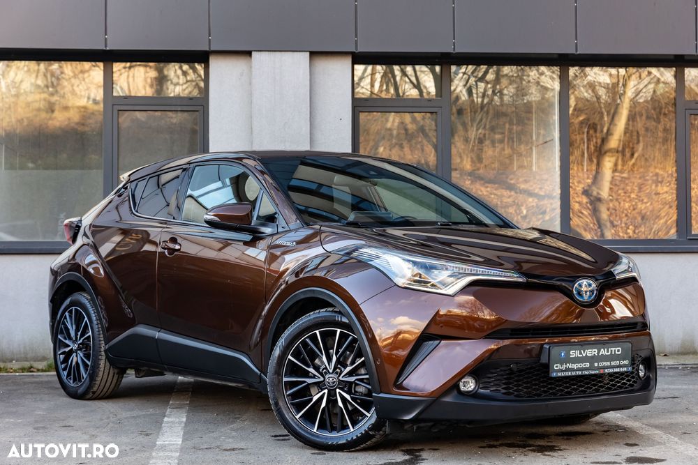 Toyota C-HR Hybrid Lounge - 2