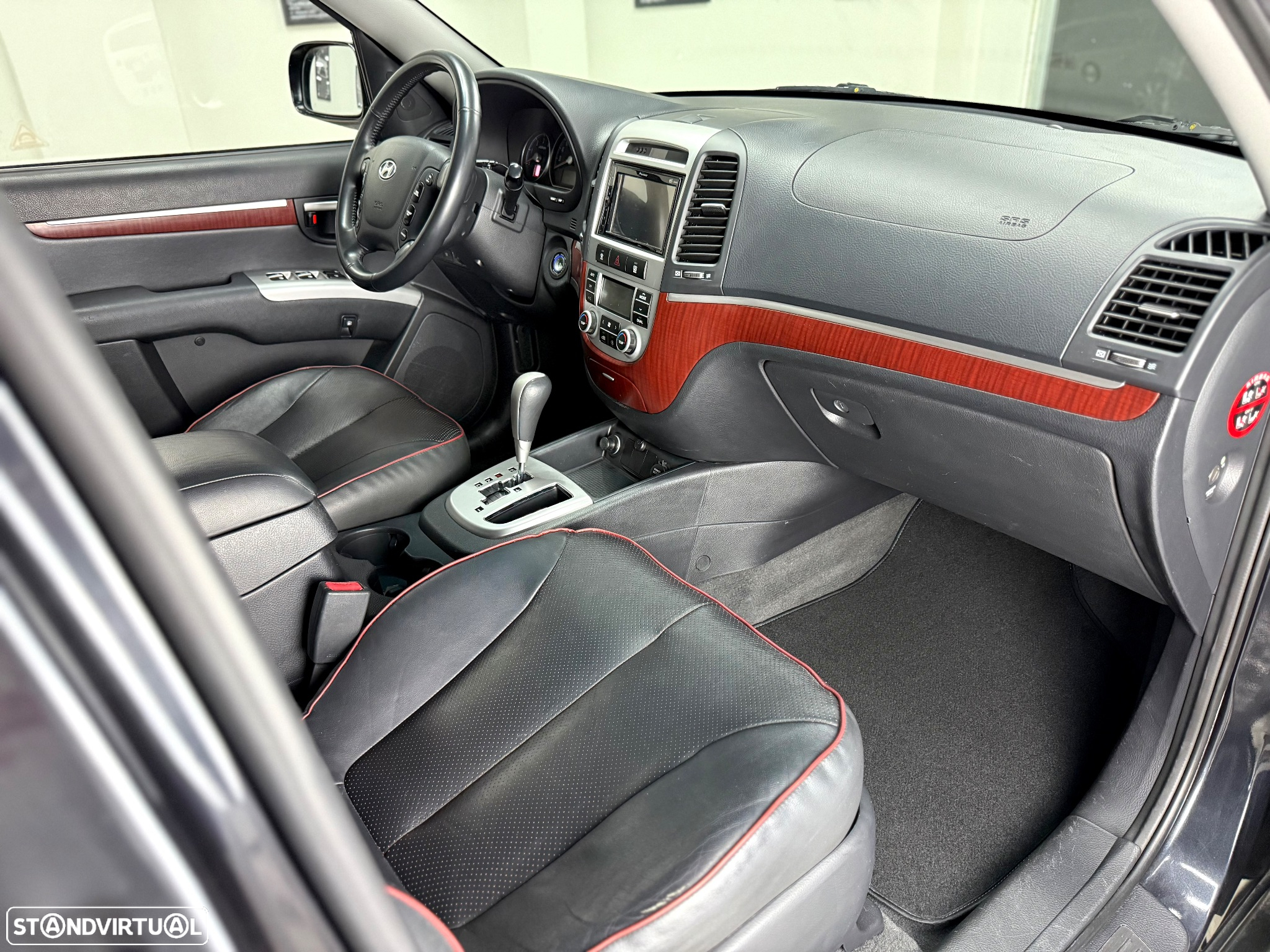 Hyundai Santa Fe 2.2 CRDi 7Wagon Style Aut. - 23