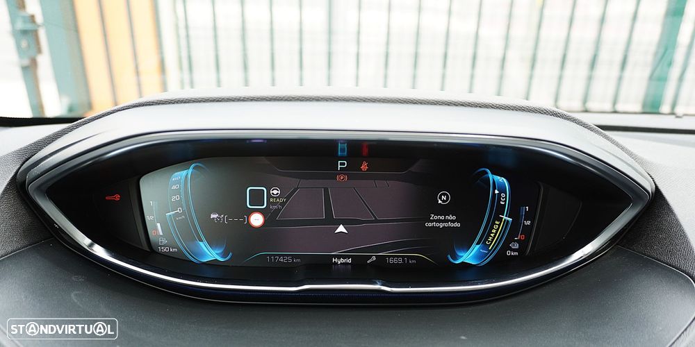 Peugeot 3008 1.6 Hybrid4 GT Line e-EAT8 - 37