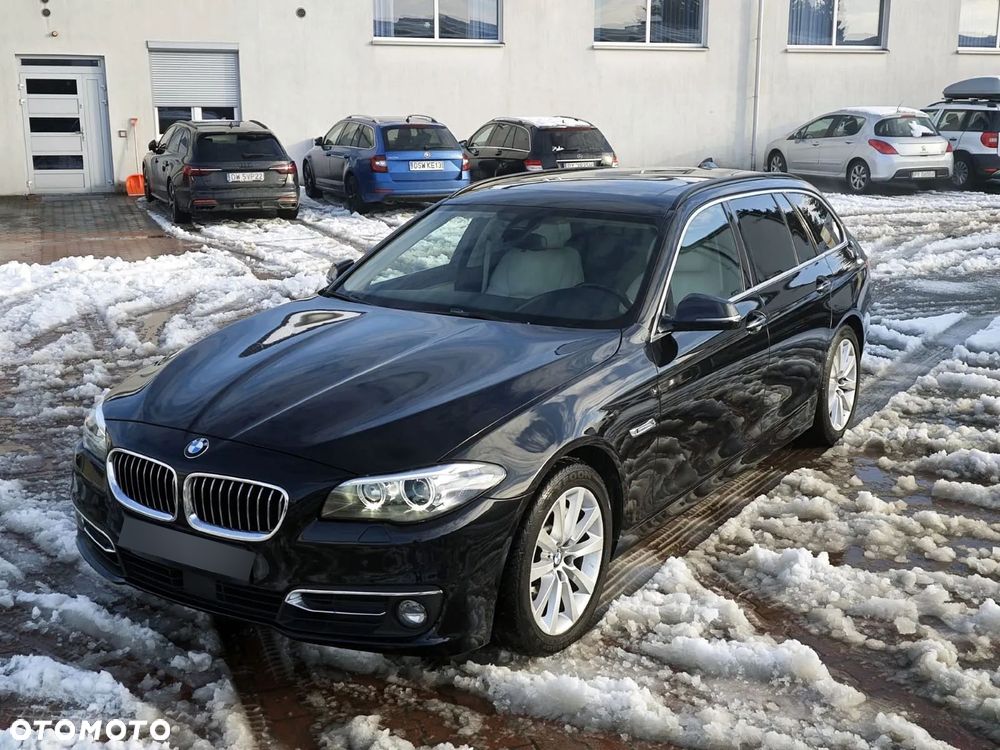BMW Seria 5 525d Sport-Aut Luxury Line - 3