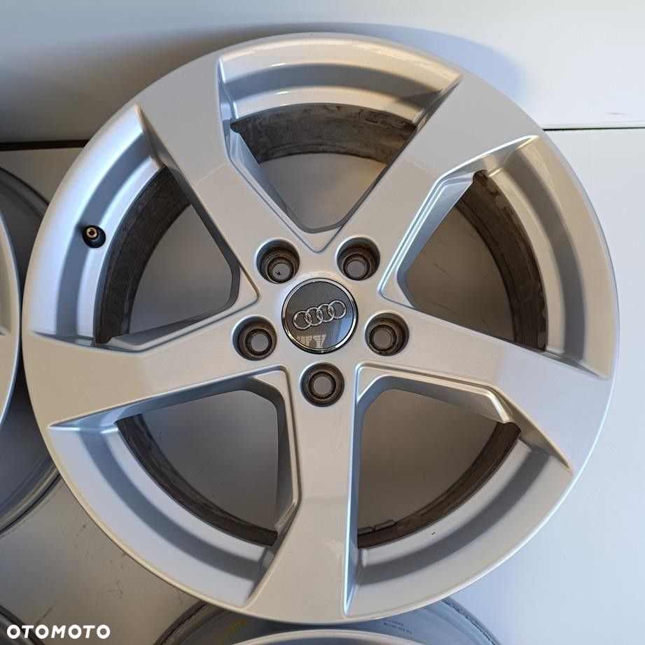 Alufelgi 5x112 17 AUDI A3 S3 8V0 8V0601025CT 4szt (F9719) - 4