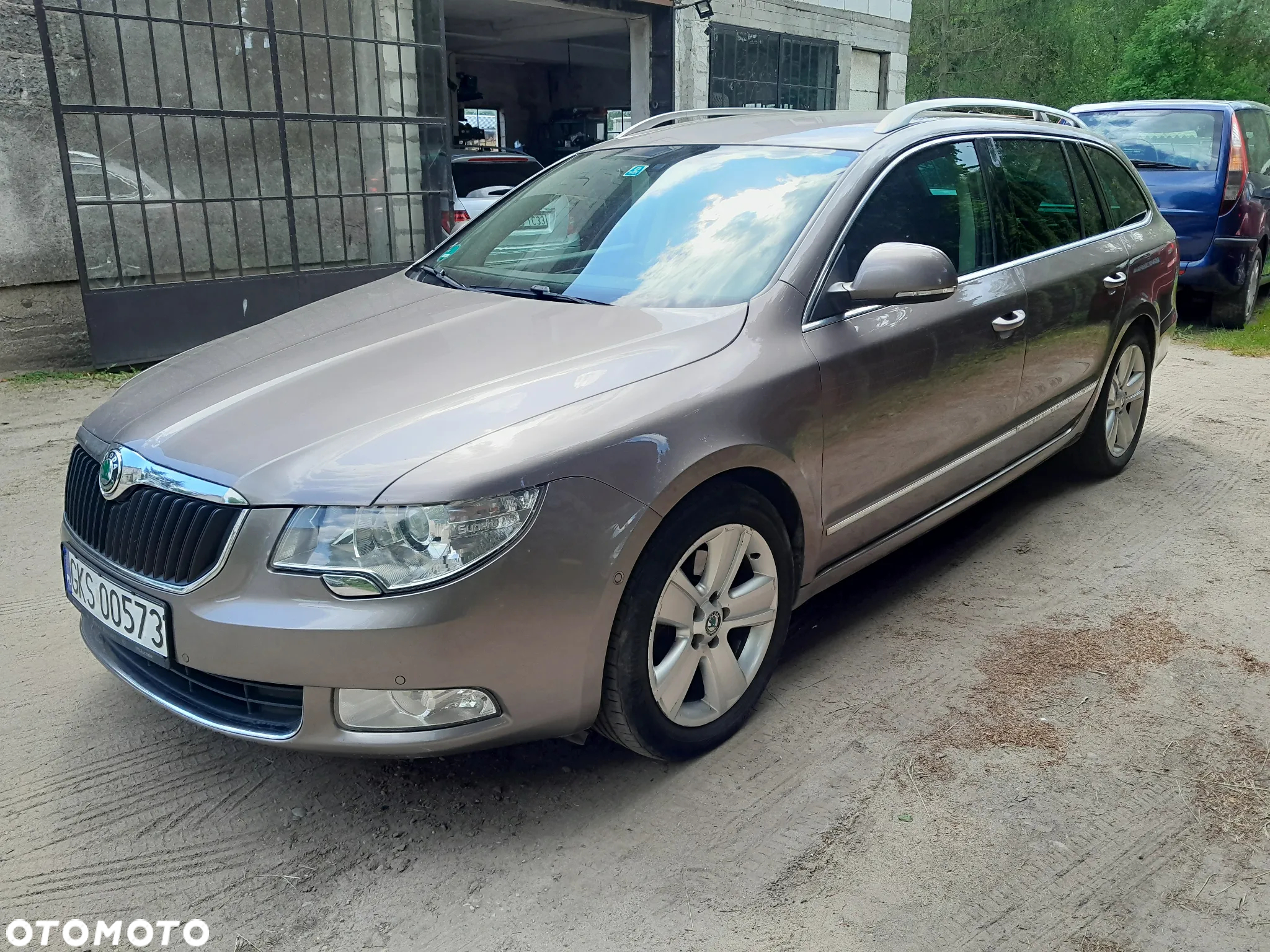 Skoda Superb 2.0 TDI Elegance DSG - 4