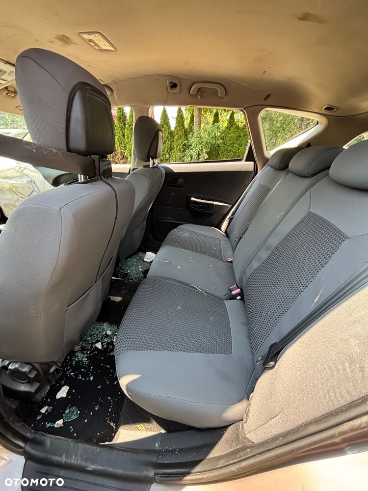 Kia Ceed 1.6 Crdi Comfort + - 16