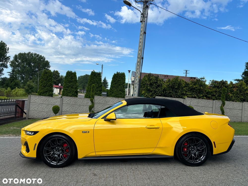 Ford Mustang - 5