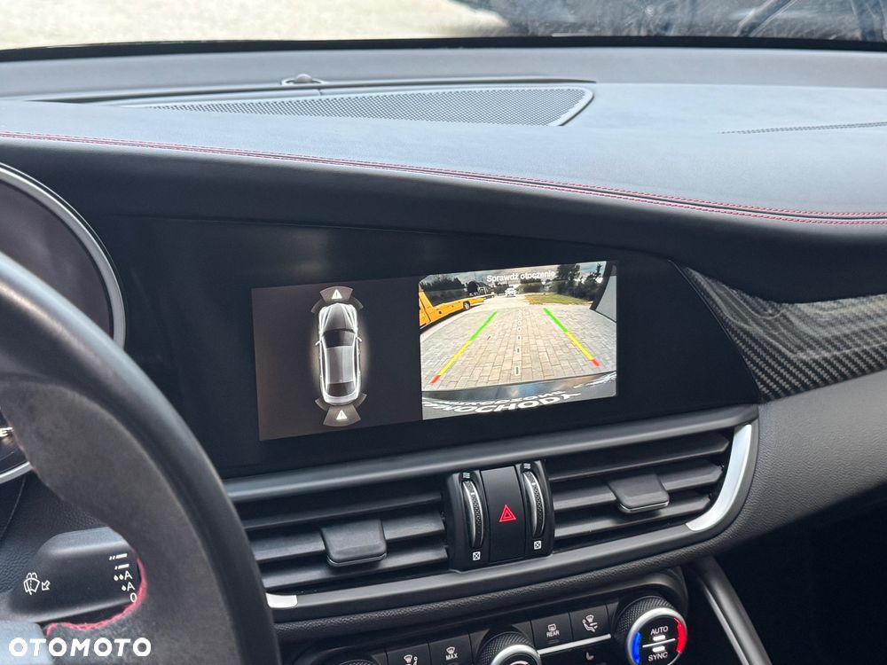 Alfa Romeo Giulia 2.9 Bi Turbo V6 Quadrifoglio Nring - 36