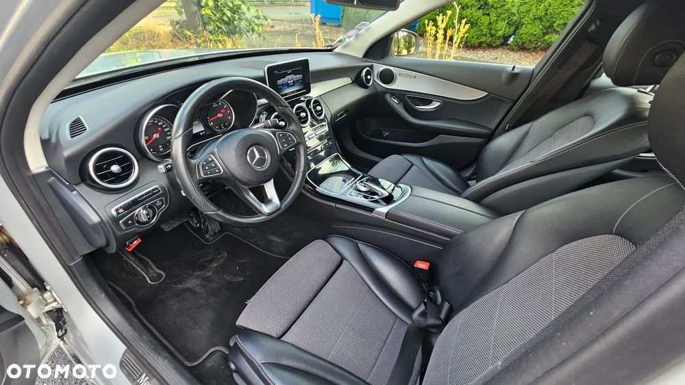 Mercedes-Benz Klasa C 200 7G-TRONIC Avantgarde - 13