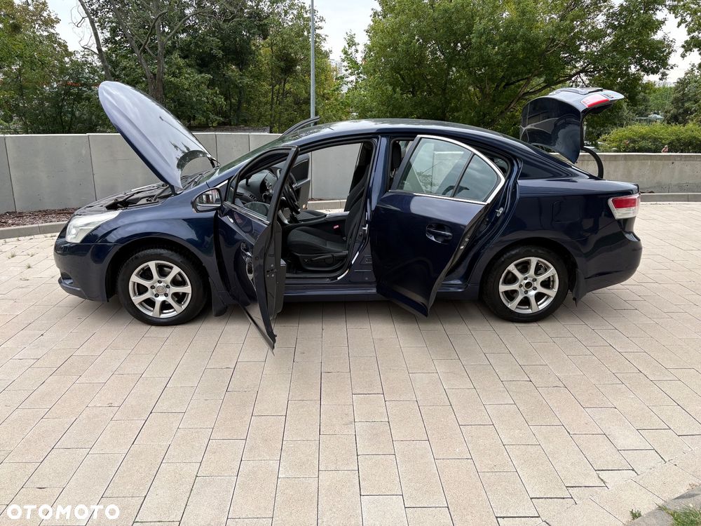 Toyota Avensis 2.0 D-4D Team - 10