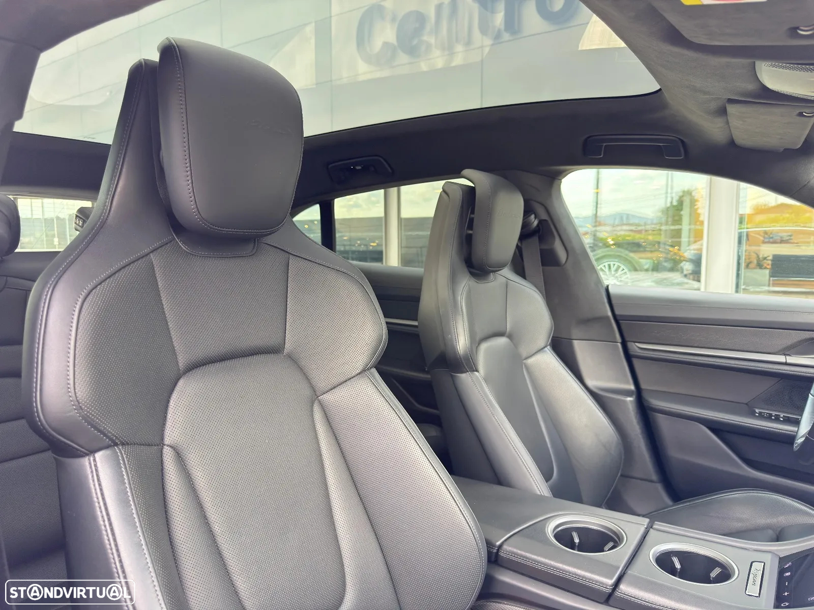 Porsche Taycan Sport Turismo Turbo S - 24