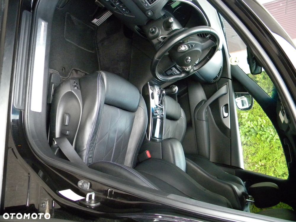 Infiniti Q70 - 8