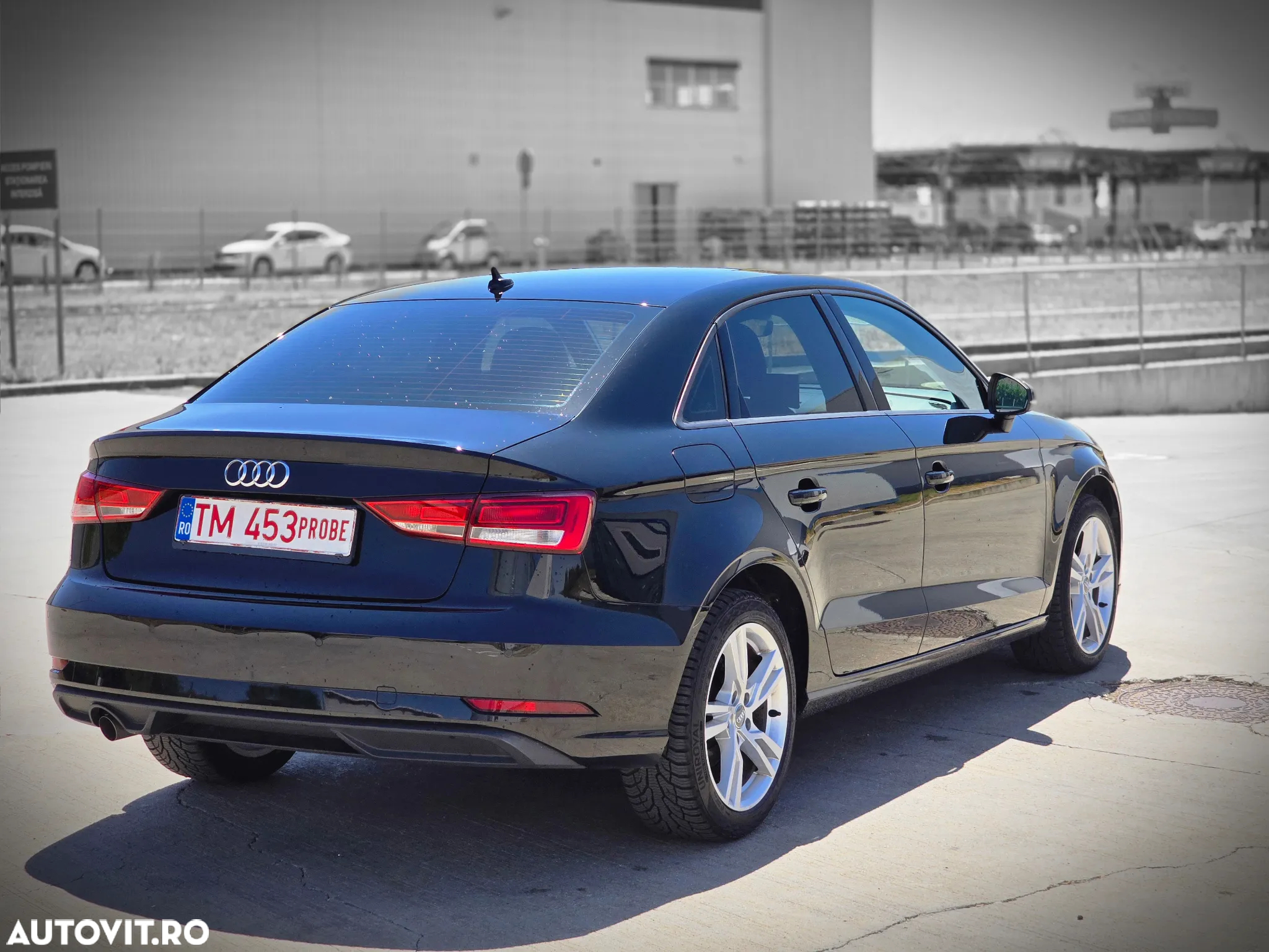 Audi A3 30 TDI Sportback S tronic design - 4