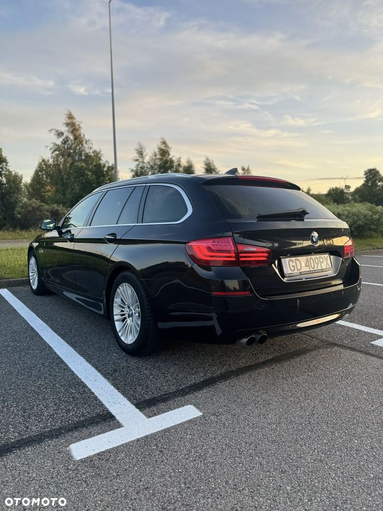 BMW Seria 5 525d Luxury Line - 4