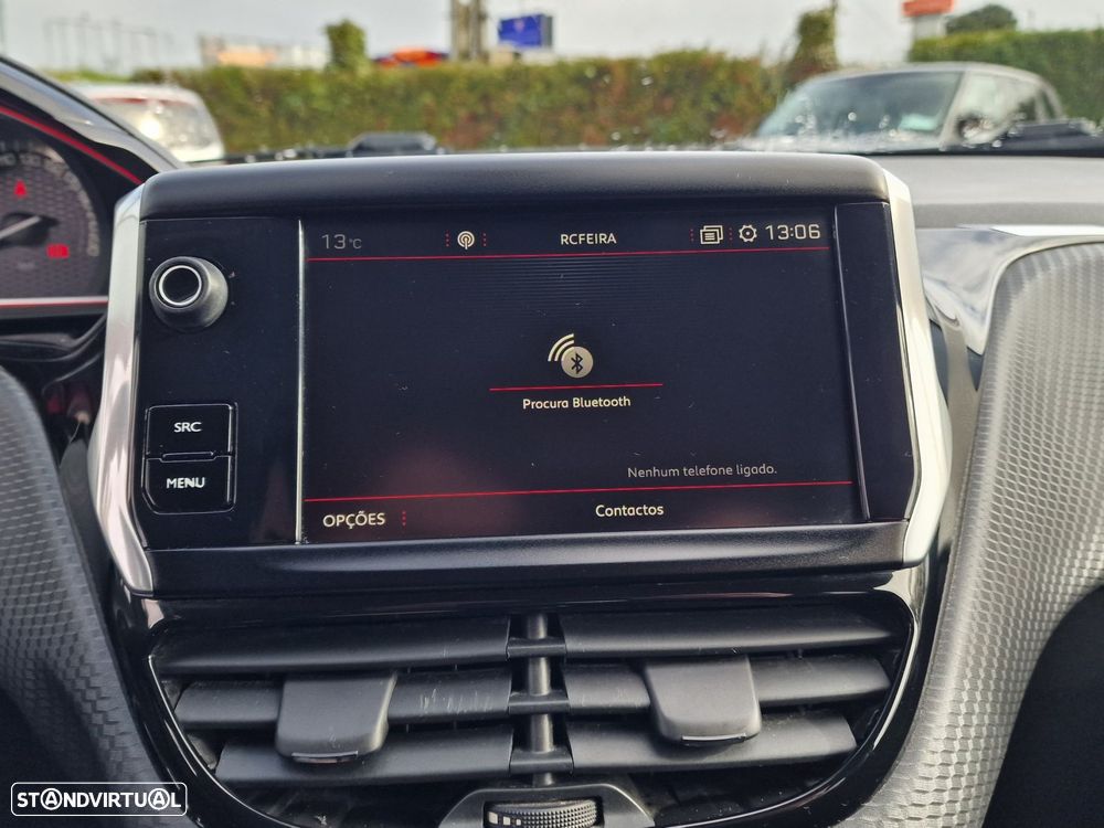 Peugeot 2008 1.2 PureTech GT Line - 31