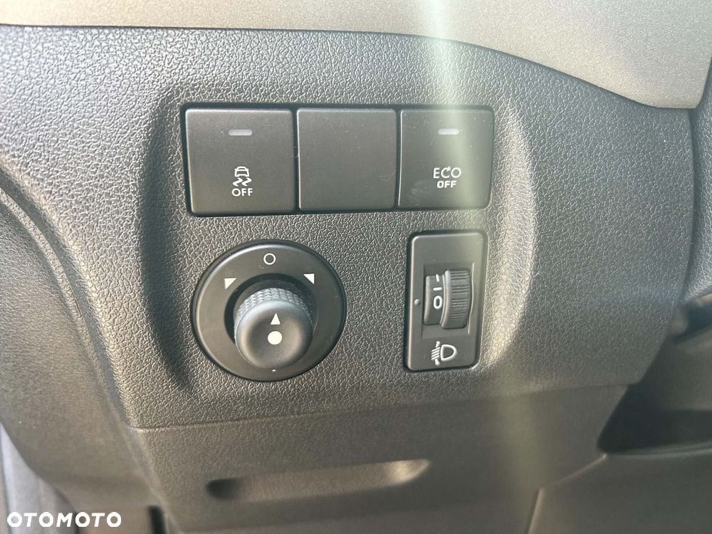 Peugeot Partner BlueHDi 100 Stop&Start ETG6 Active - 29