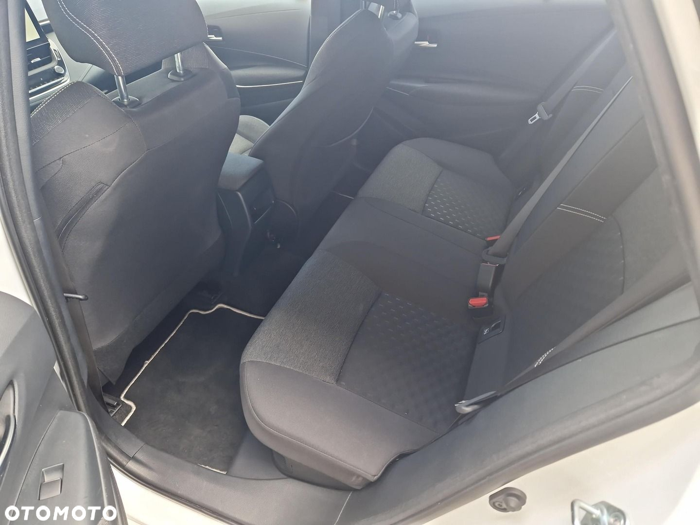 Toyota Corolla - 17