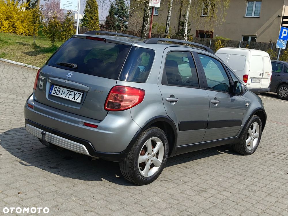 Suzuki SX4 1.9 DDiS DPF Streetline 4x2 Club - 10