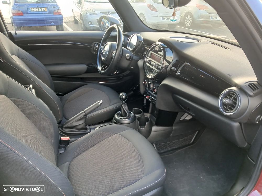 MINI 3 Portas One D - 9