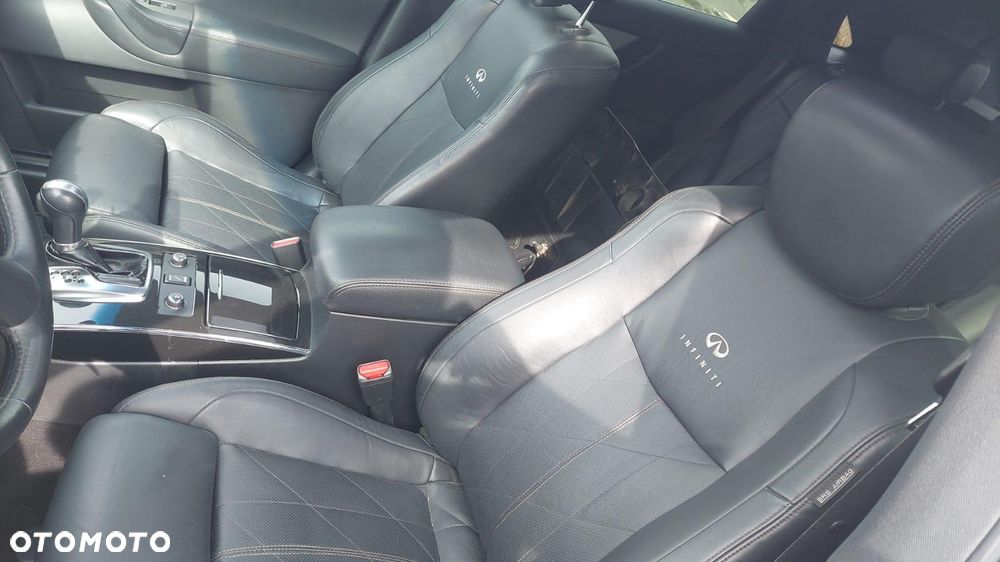 Infiniti FX FX30d S Premium - 15