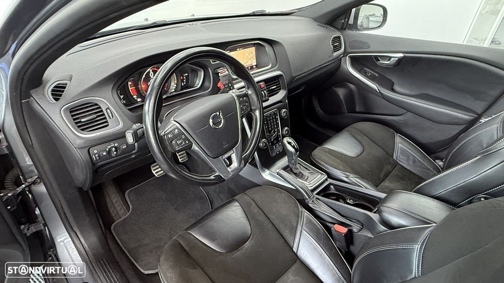 Volvo V40 2.0 D2 R-Design Momentum Geartronic - 9