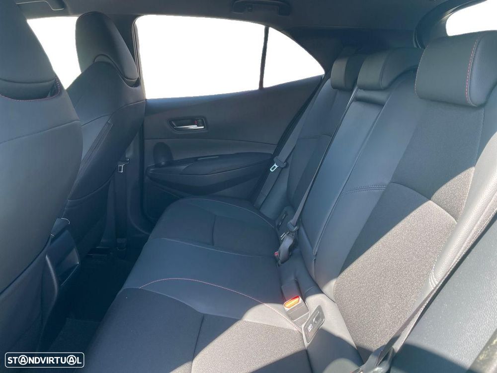 Toyota Corolla 1.8 Hybrid GR-Sport - 12