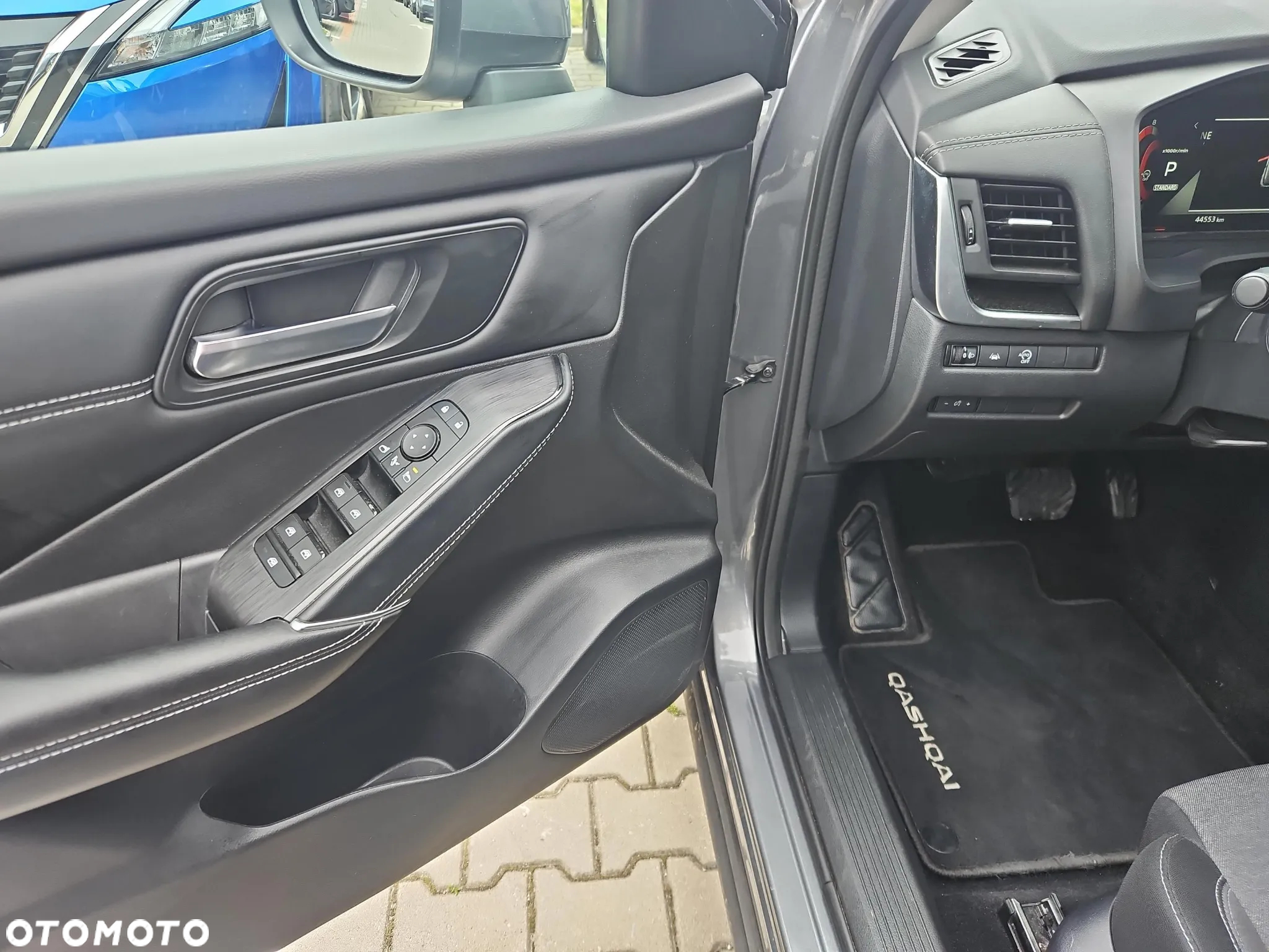 Nissan Qashqai 1.3 DIG-T mHEV N-Connecta Xtronic - 11