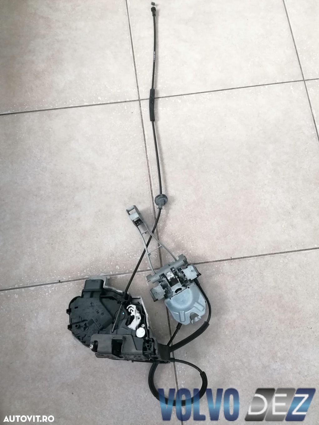 Broasca incuietoare usa dreapta fata VOLVO C70 30632849 - 1