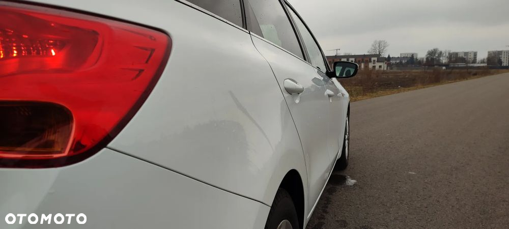 Kia Ceed Cee'd 1.6 GDI L Business Line - 23