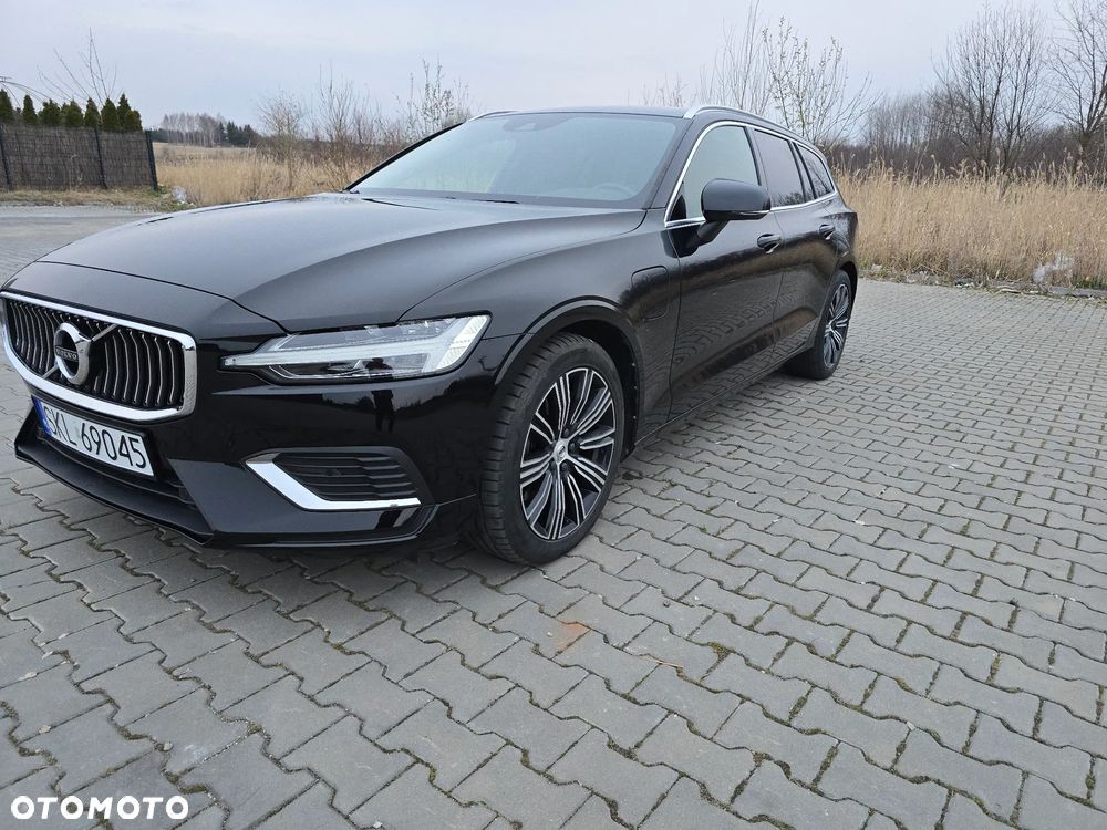 Volvo V60 T6 AWD Plug-In Hybrid Essential - 24