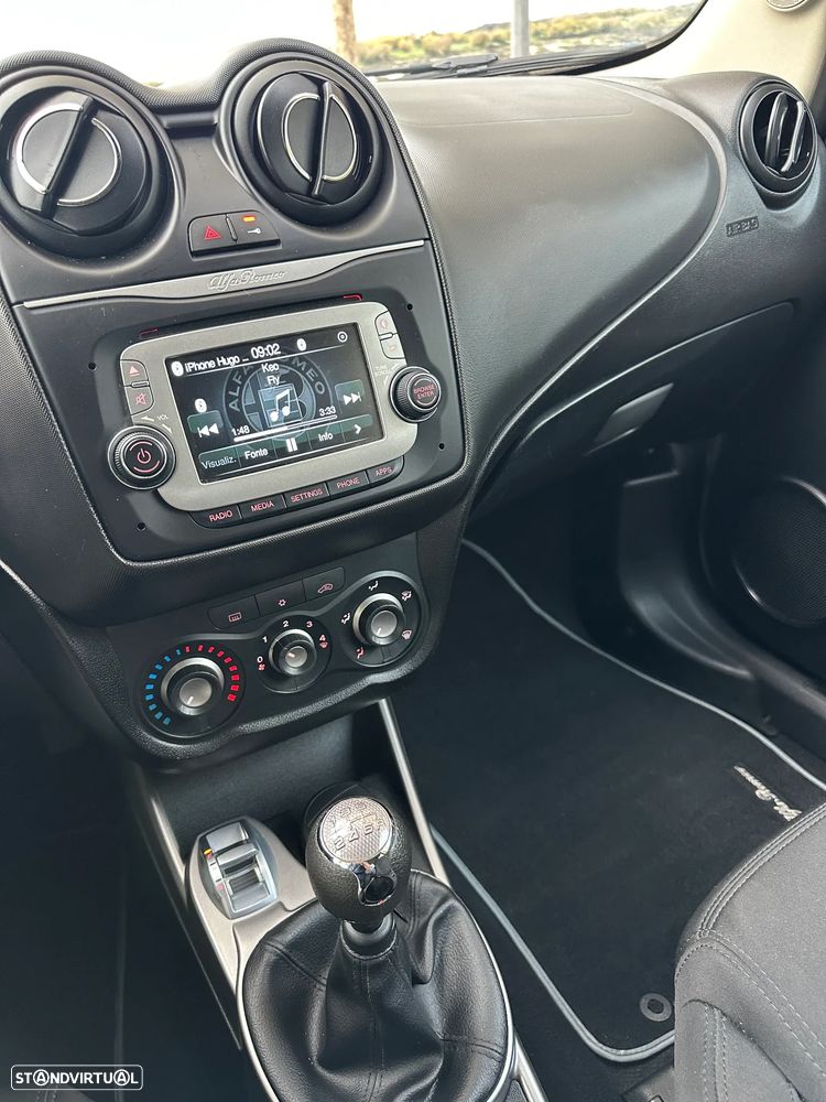 Alfa Romeo MiTo - 11