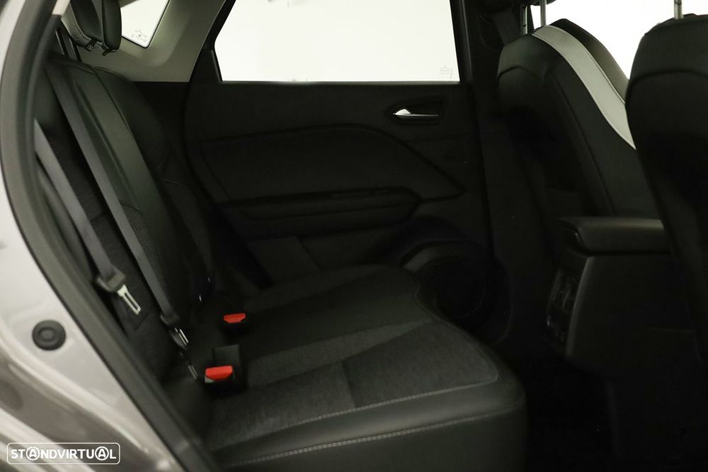 Renault Captur 1.0 TCe Techno Bi-Fuel - 24