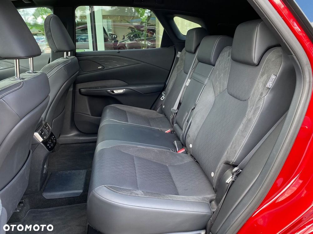 Lexus RX 450h+ Omotenashi - 8