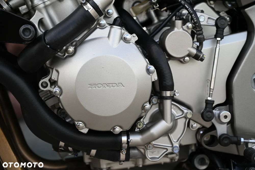 Honda CBF - 23
