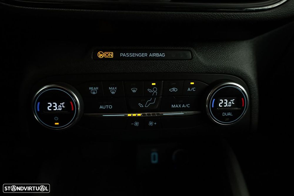 Ford Focus SW 1.0 EcoBoost ST-Line - 12
