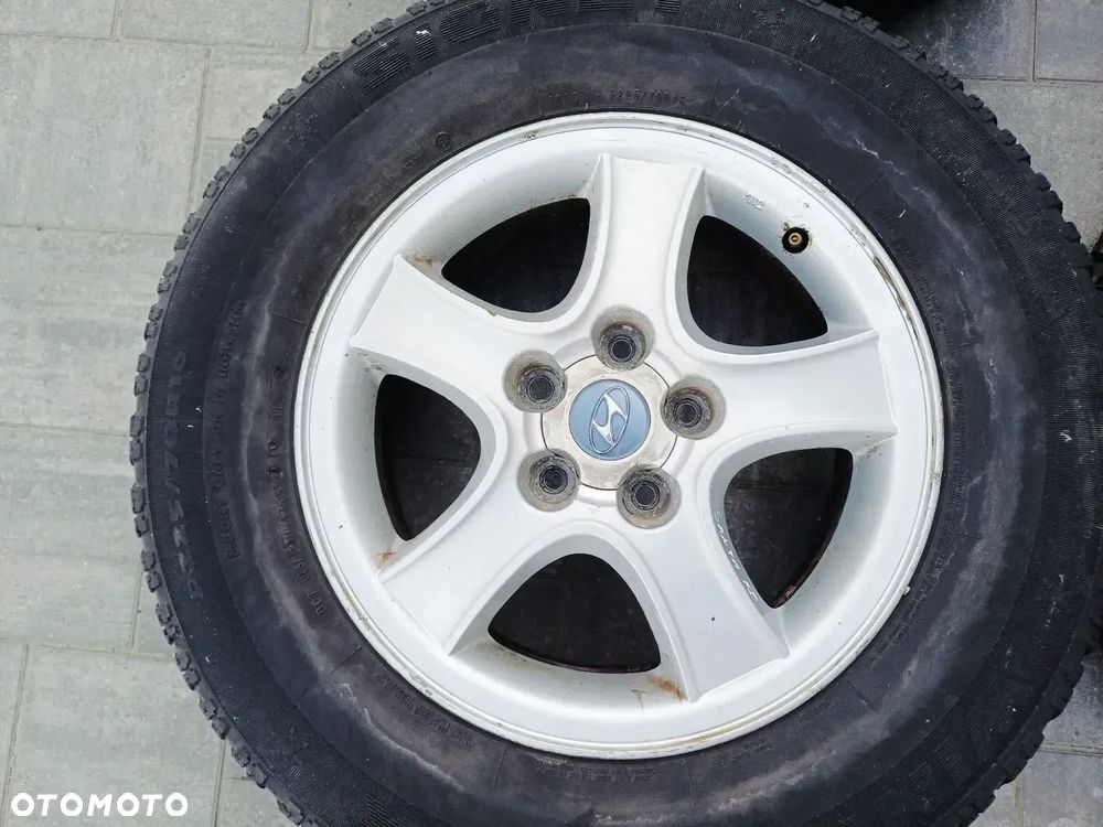FELGI Z OPONAMI ALUMINIOWE HYUNDAI SANTEA FE I R16 5X114,3 ET46 67.1MM OPONY TERENOWE 225/70 ZIMA NR1 - 4