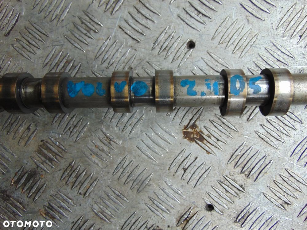Wałki rozrządu volvo 2,4 d5 cena sztuka 8642842/8658358 - 2